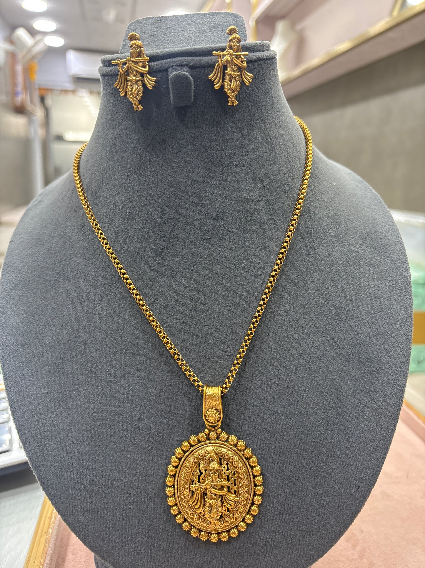 Temple Chain pendent