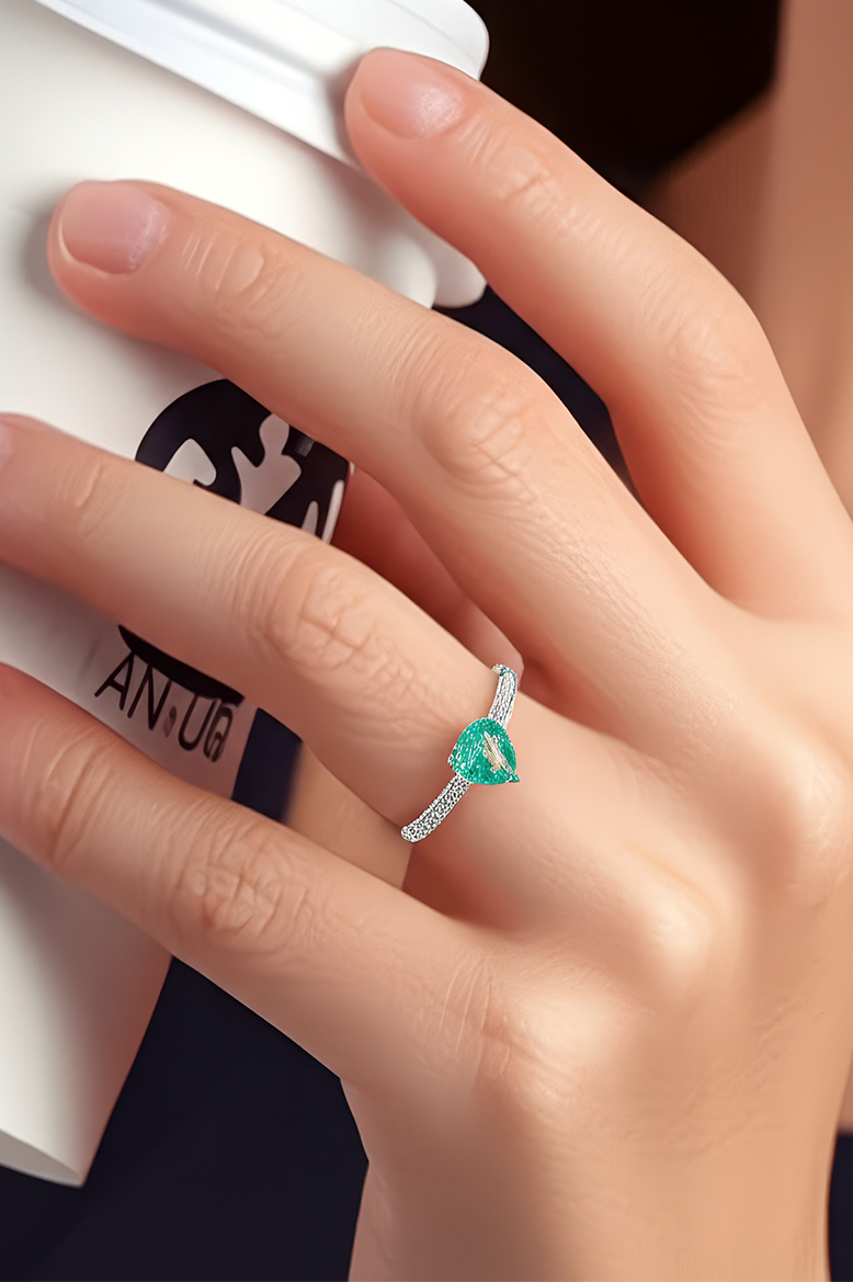 Emerald Radiance 92.5 Sterling Silver Ring