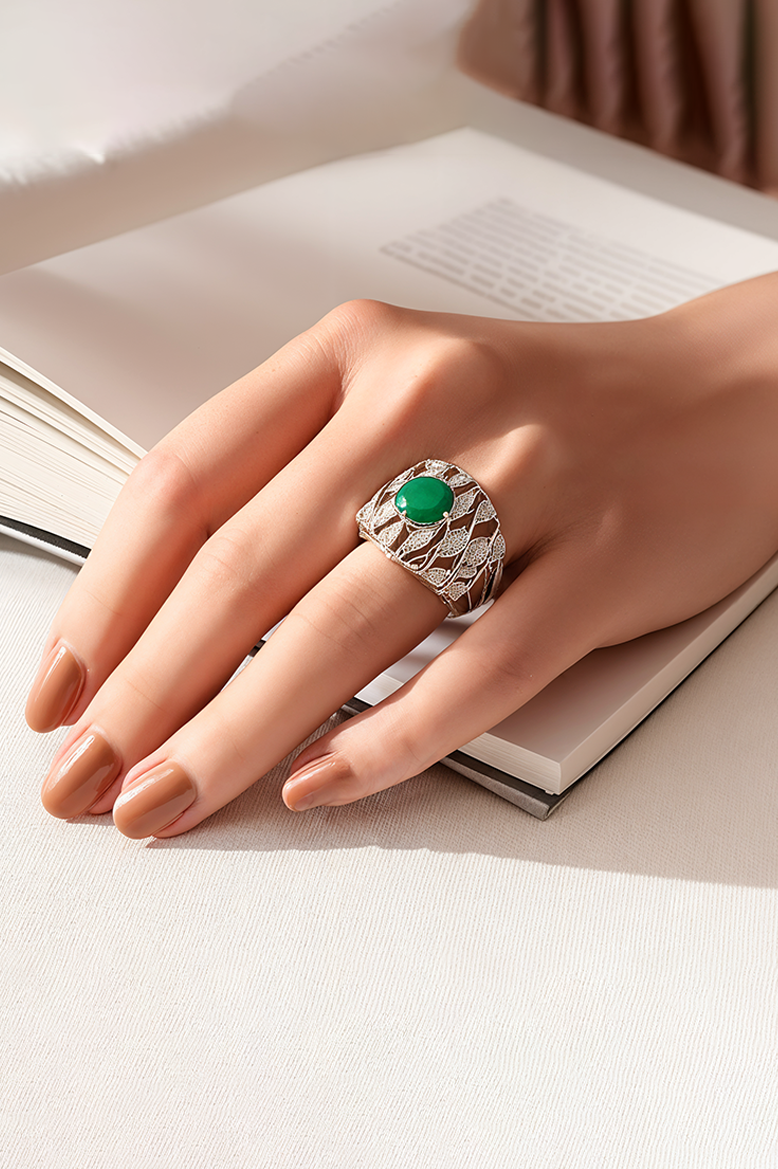 Zahara Emerald Statement Ring