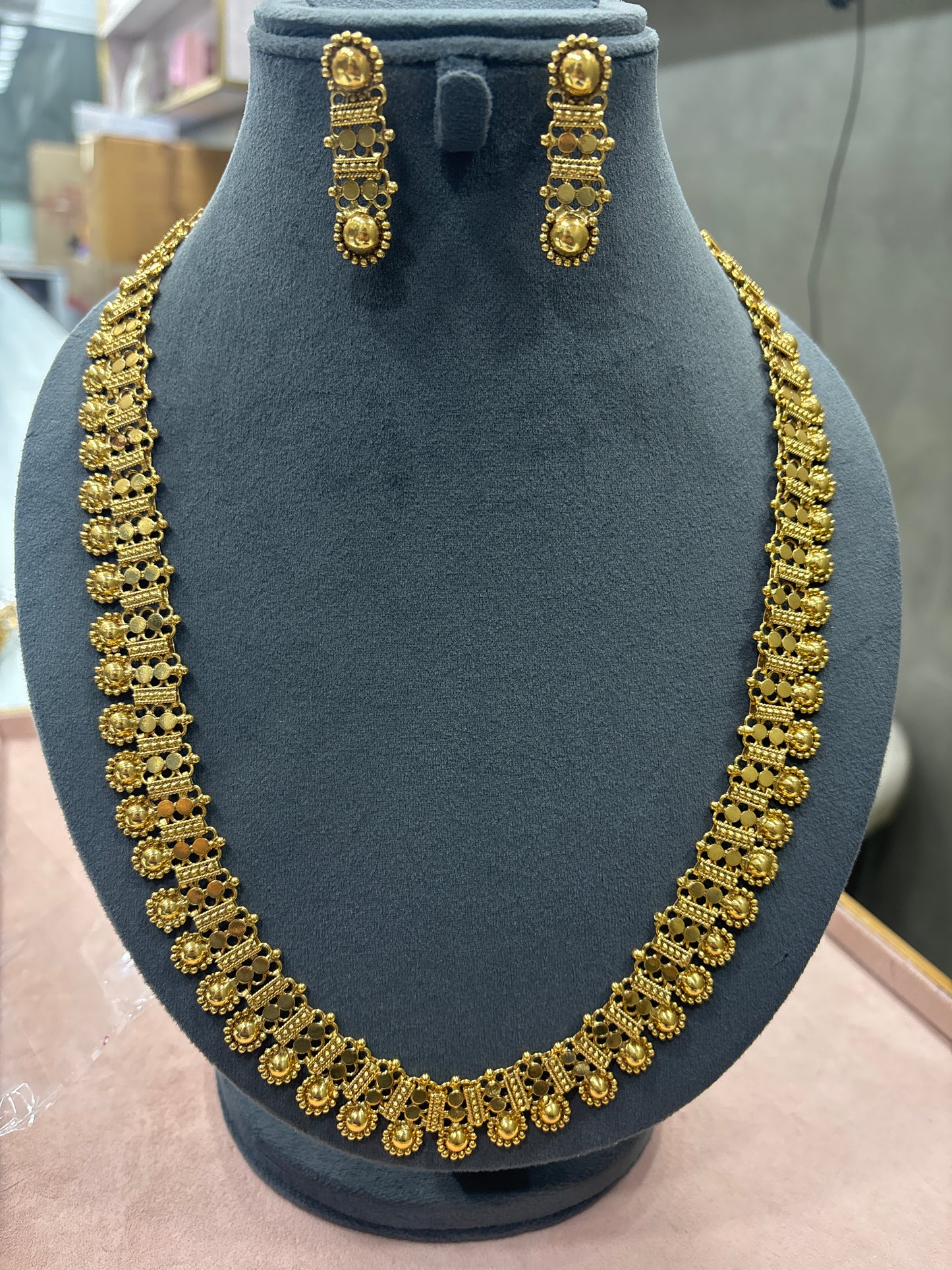 Antique Necklace Set