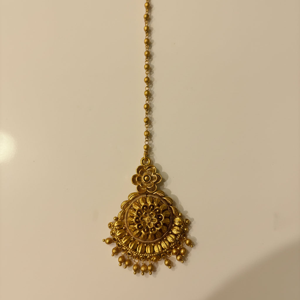 ANTIQUE MAANG TIKA