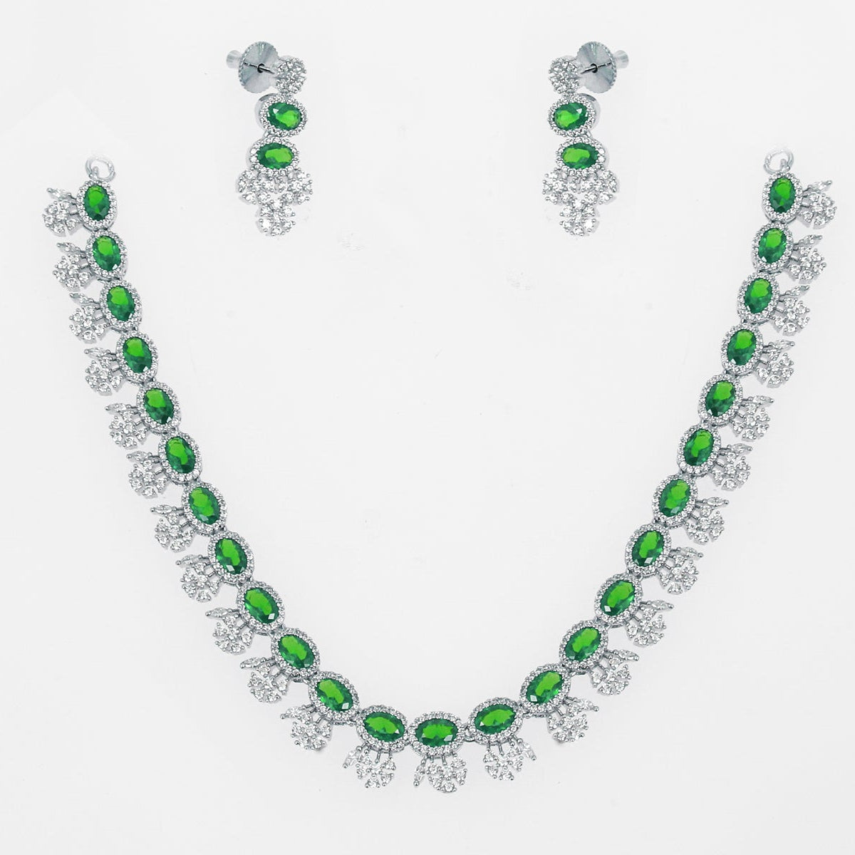 DIAMOND NECKLACE SET