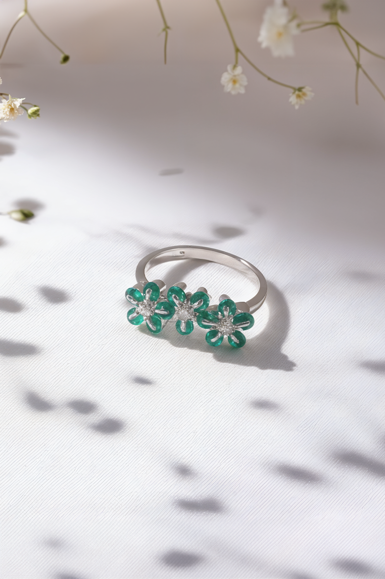 Daisy Emerald Lane 92.5 Sterling Silver Ring