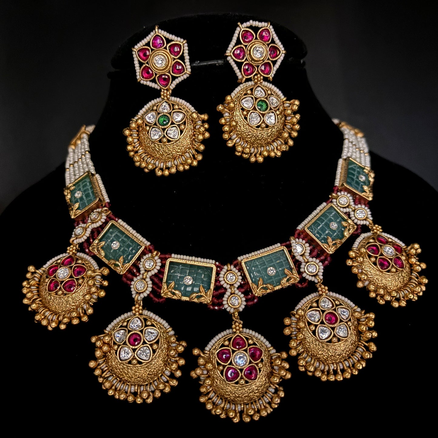 Heritage Necklace Set