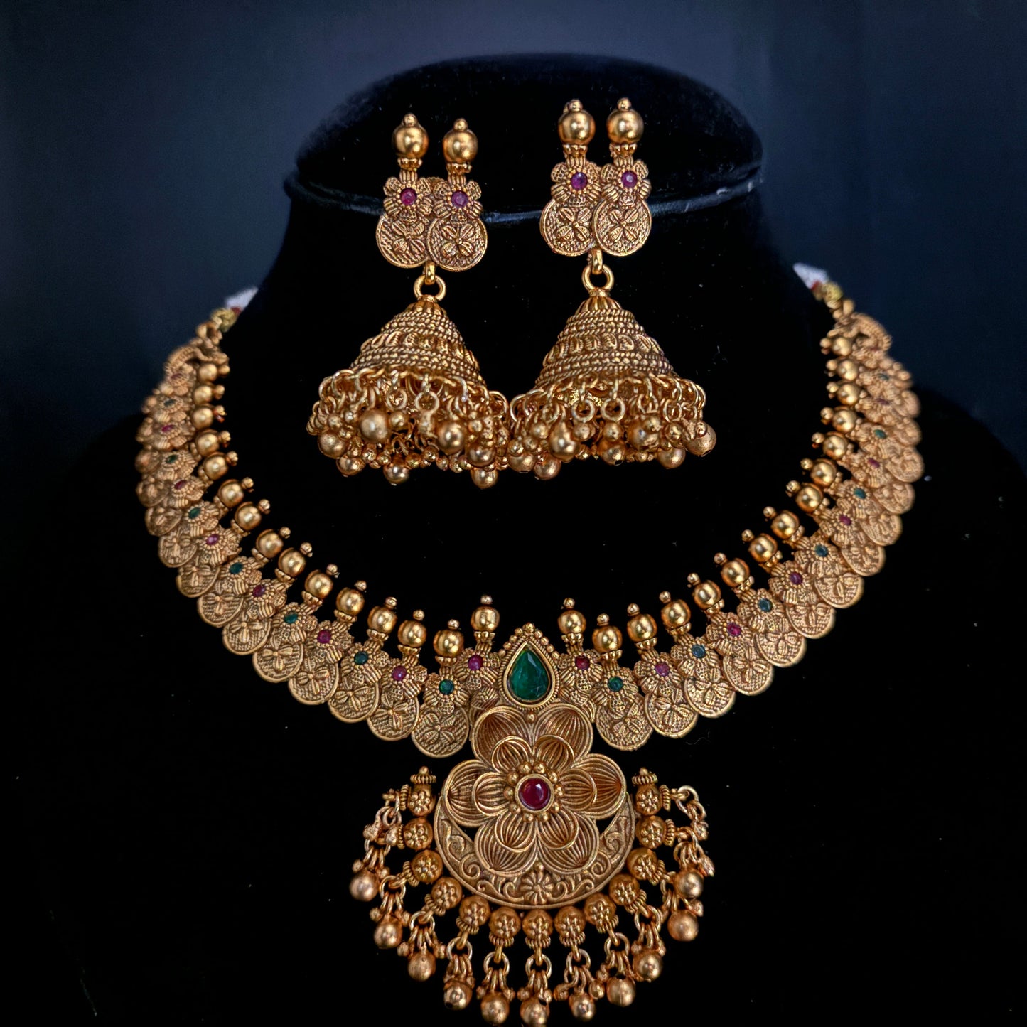 Vintage Charm Antique Necklace Set