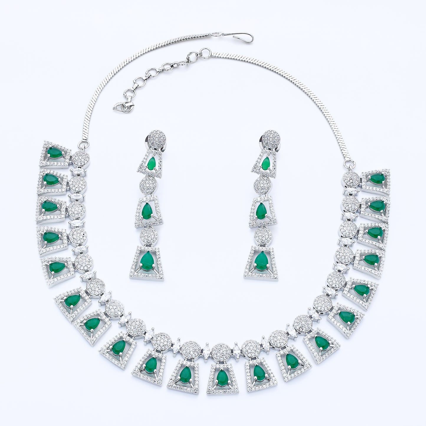 DIAMOND NECKLACE SET