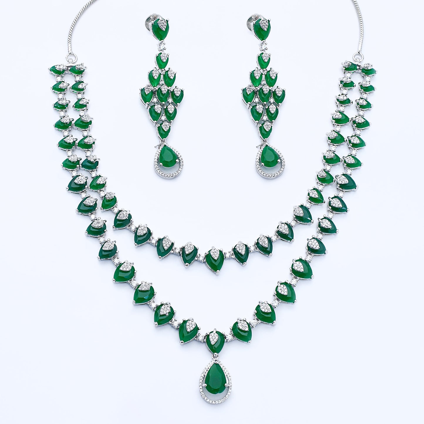 DIAMOND NECKLACE SET