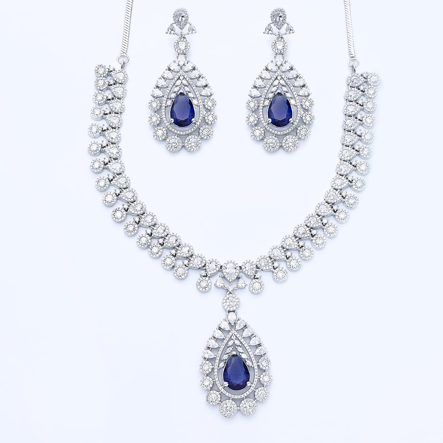 DIAMOND NECKLACE SET