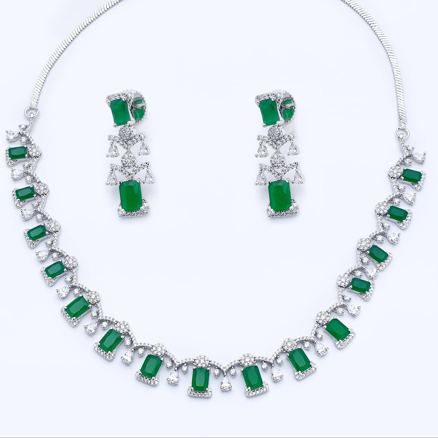 DIAMOND NECKLACE SET