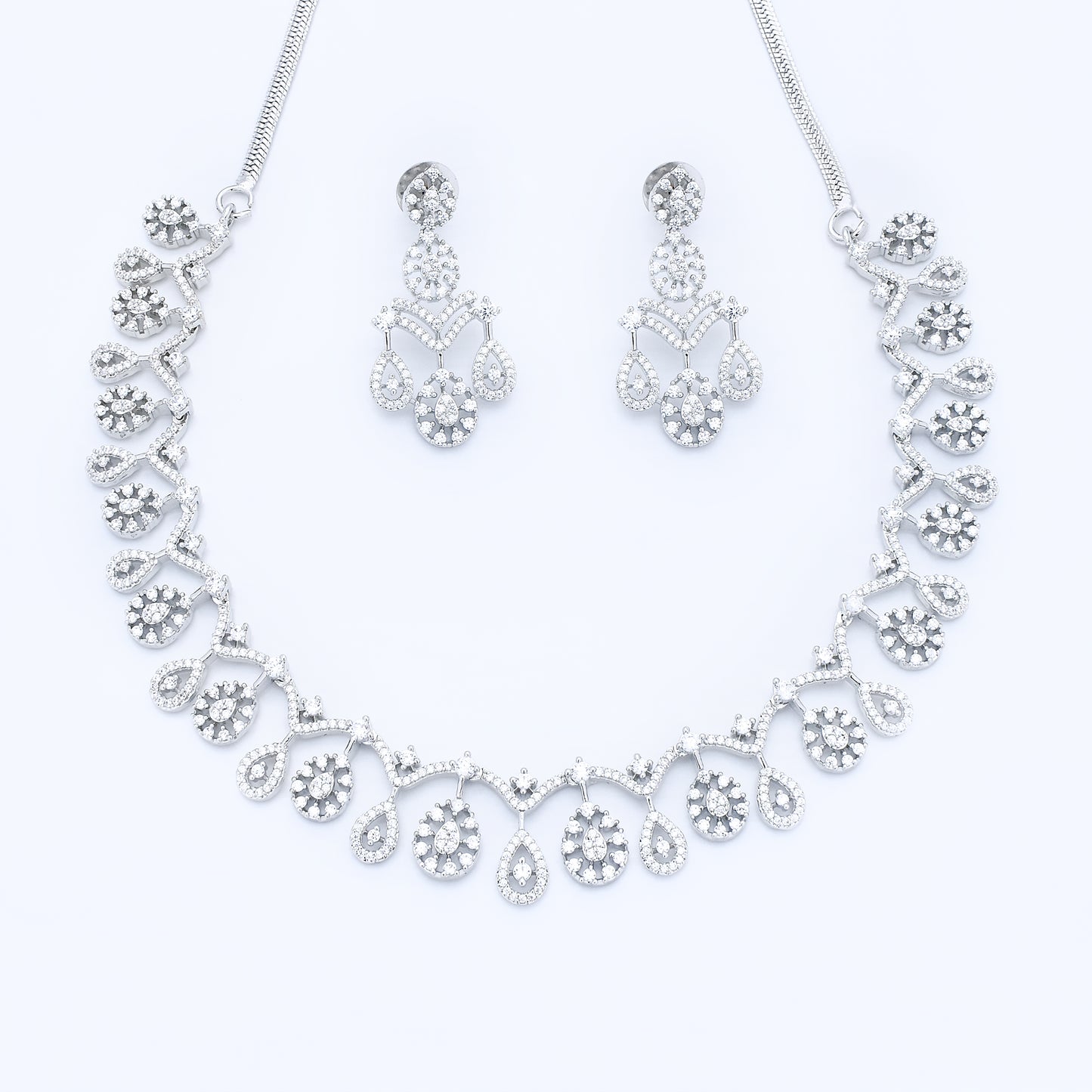 DIAMOND NECKLACE SET