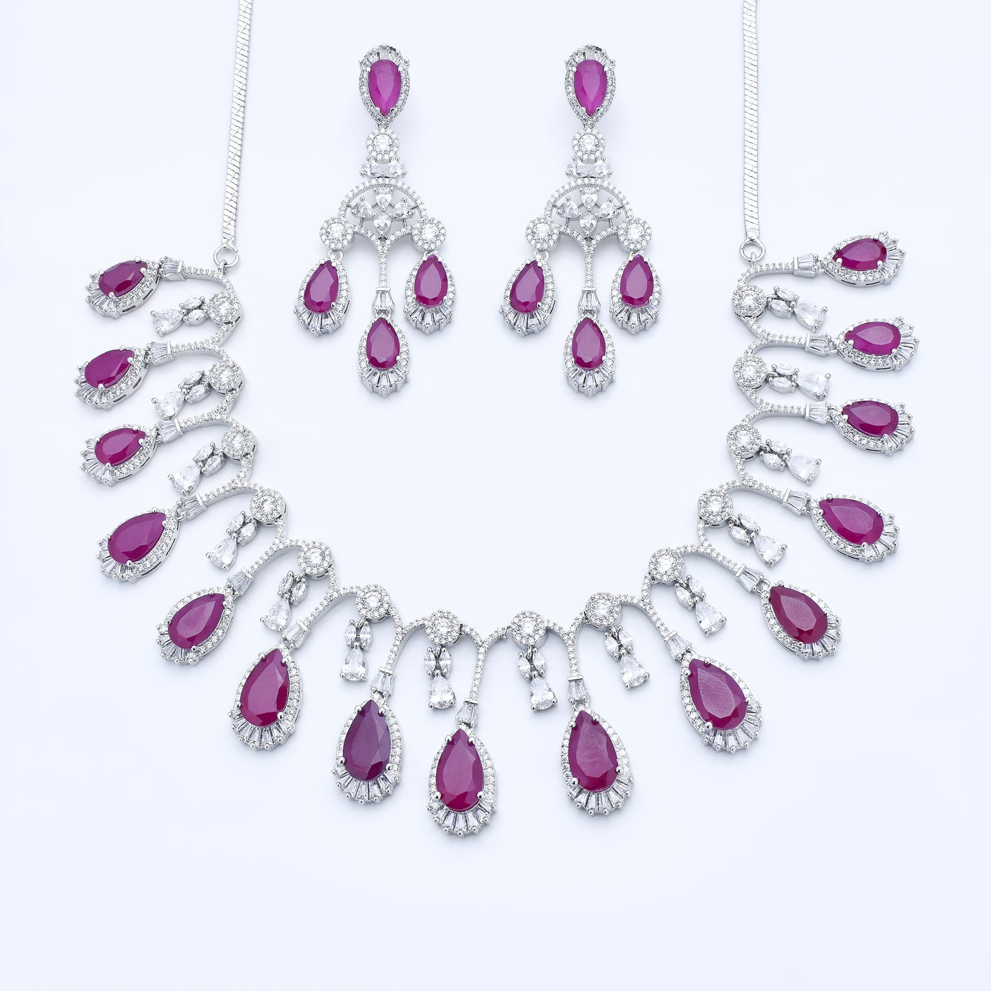 DIAMOND NECKLACE SET