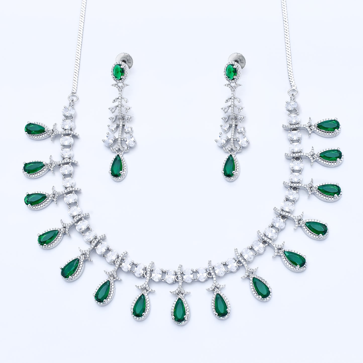 DIAMOND NECKLACE SET
