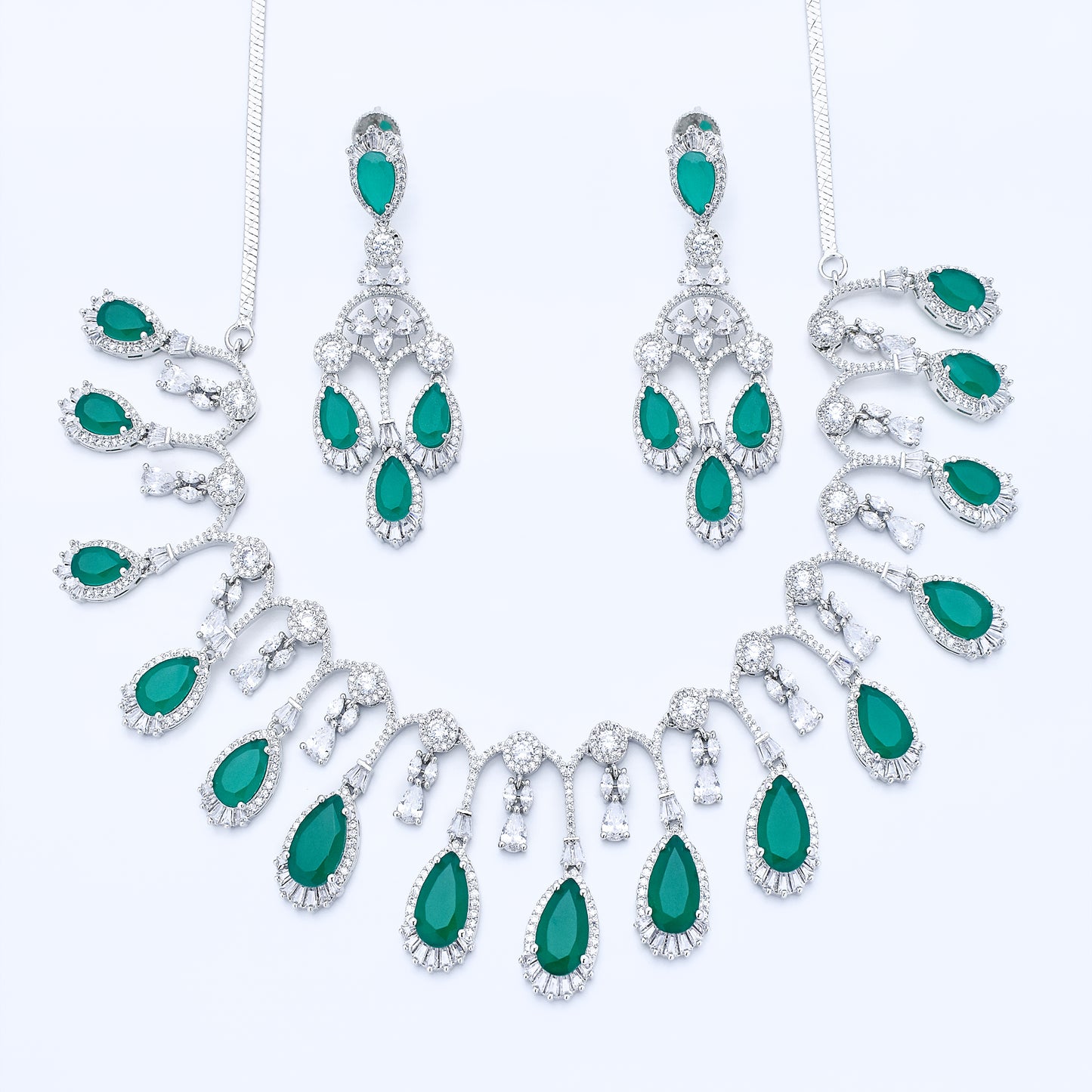 DIAMOND NECKLACE SET