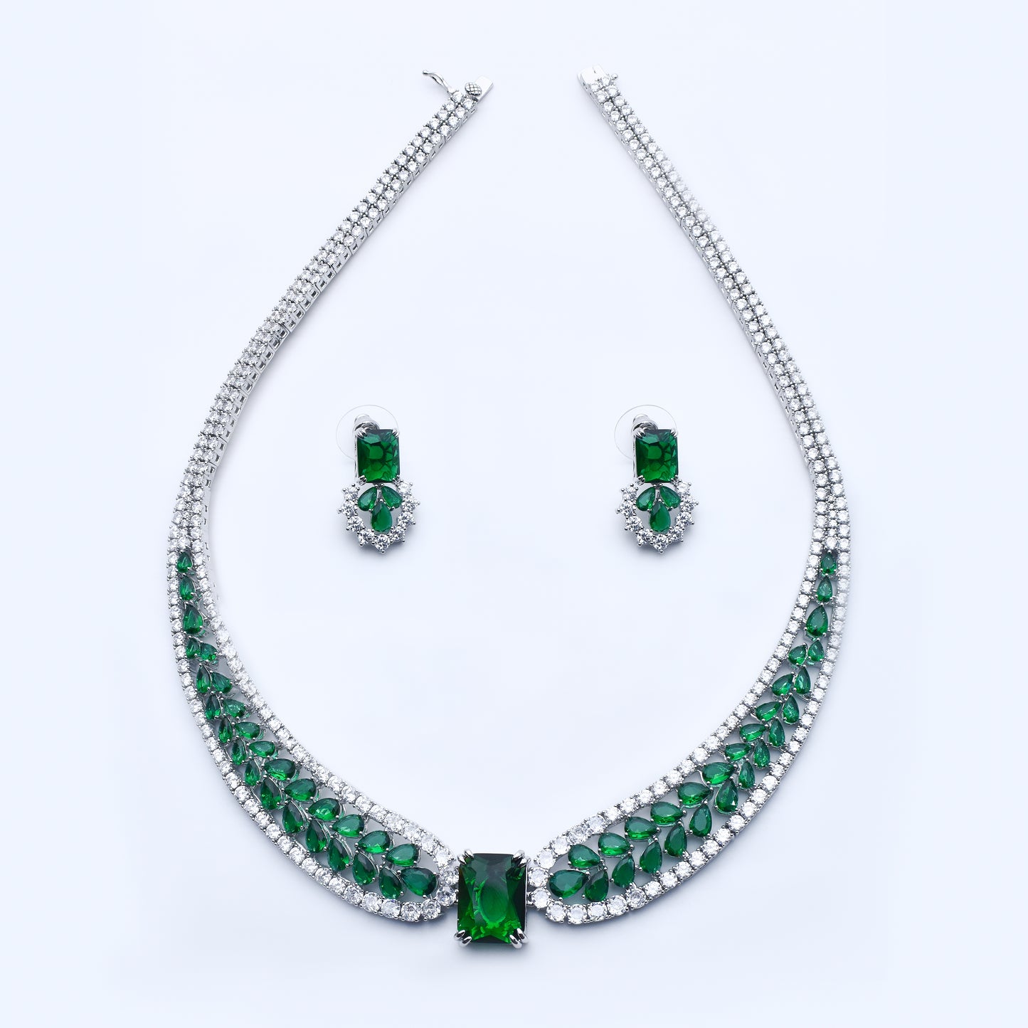 DIAMOND NECKLACE SET
