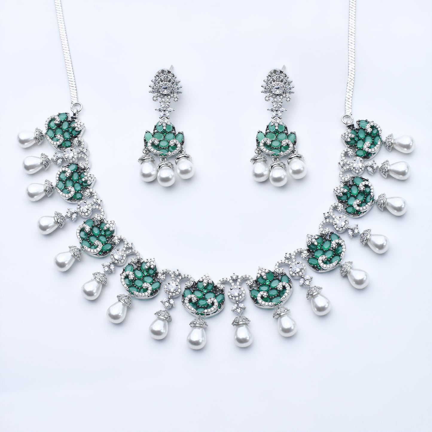 DIAMOND NECKLACE SET