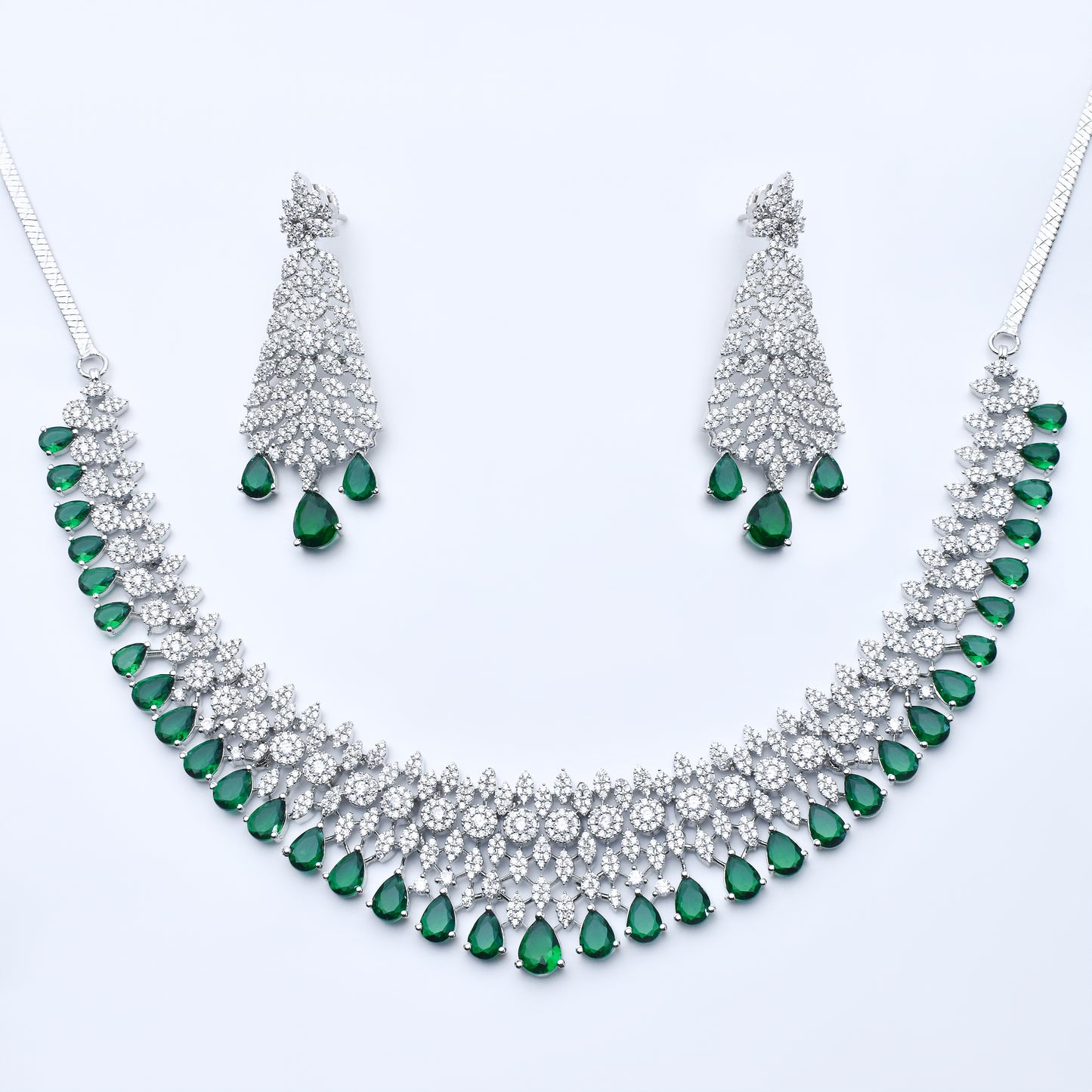 Emerald and Diamond Necklace Set
