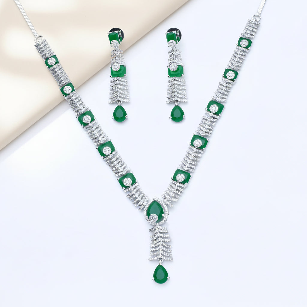 Diamond necklace set