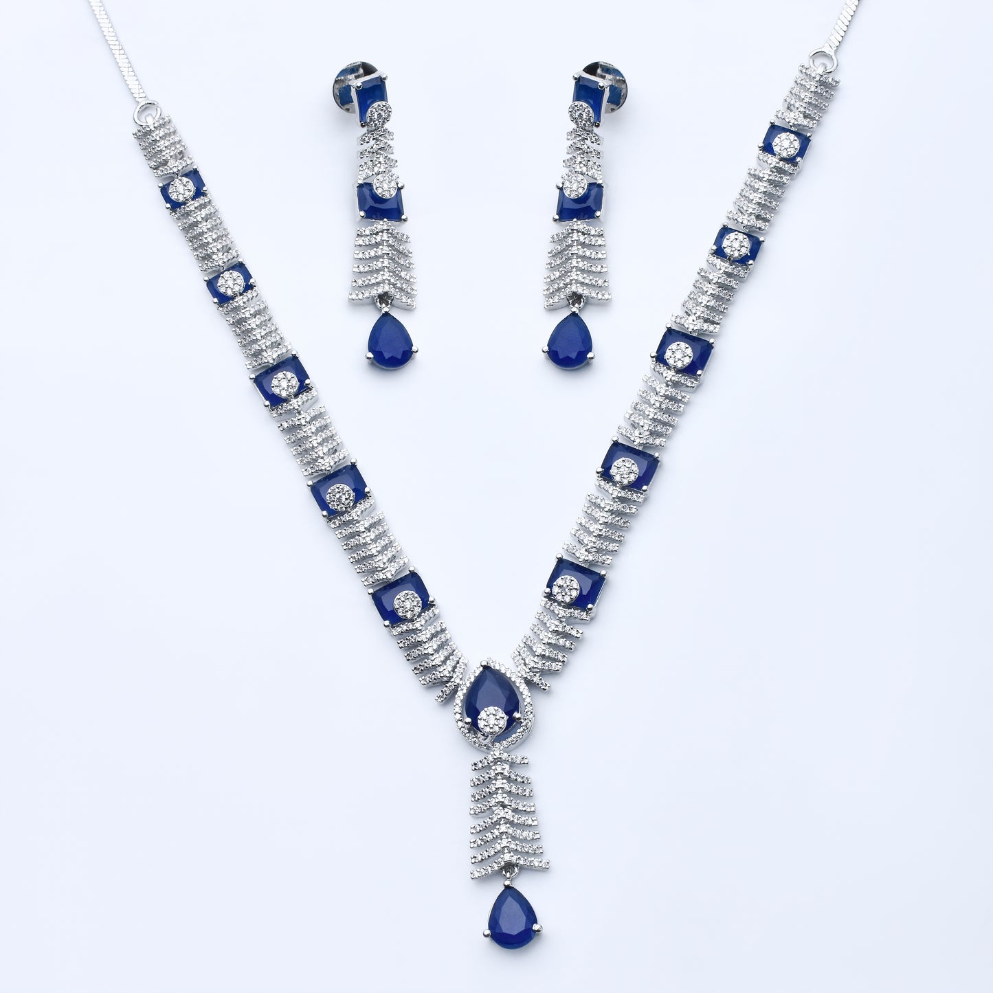 Diamond necklace set