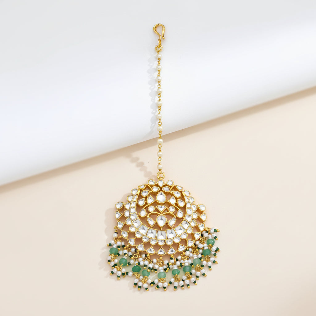 Timeless Majesty Kundan Maang Tikka