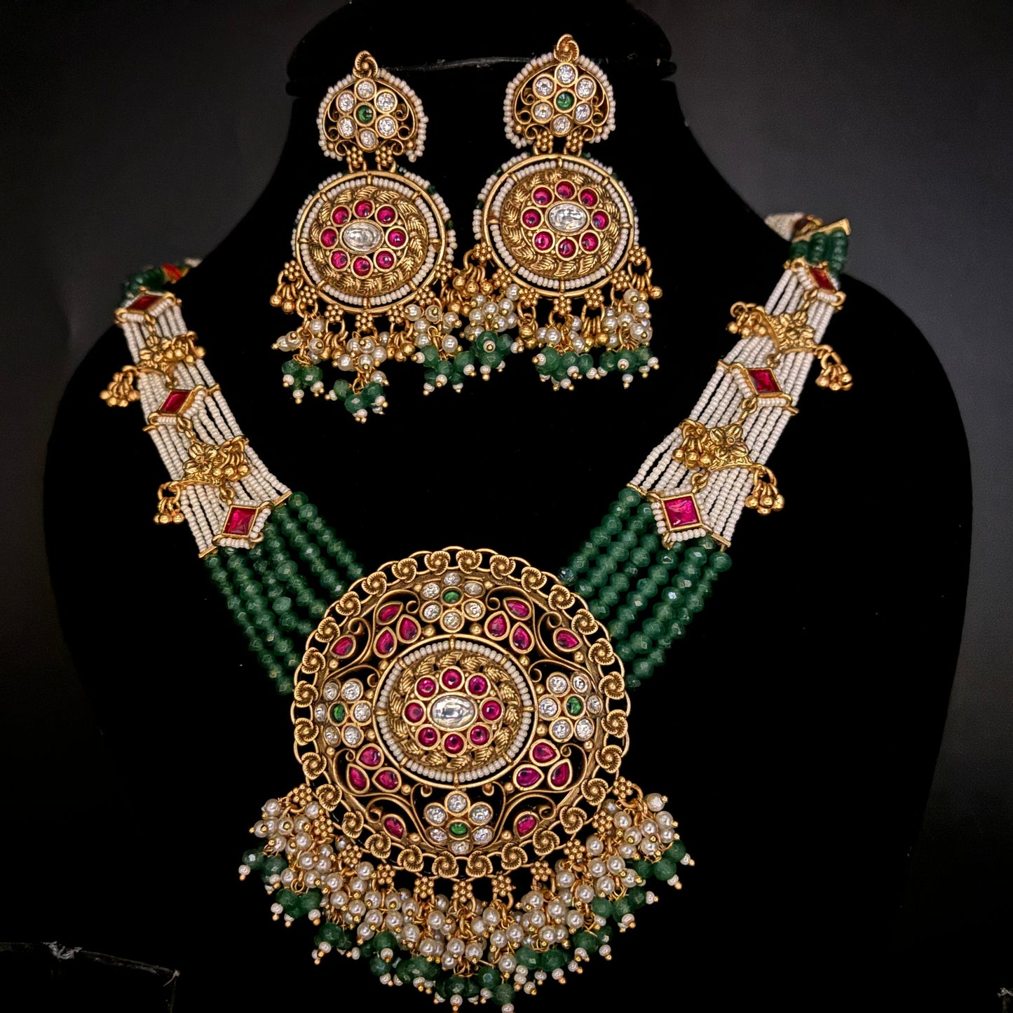 Heritage Necklace Set