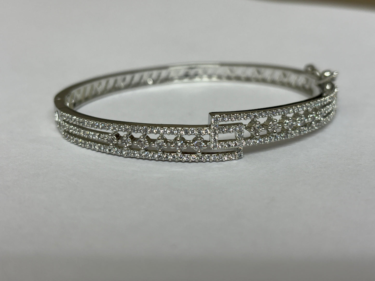 Graceful Diamond Bracelet