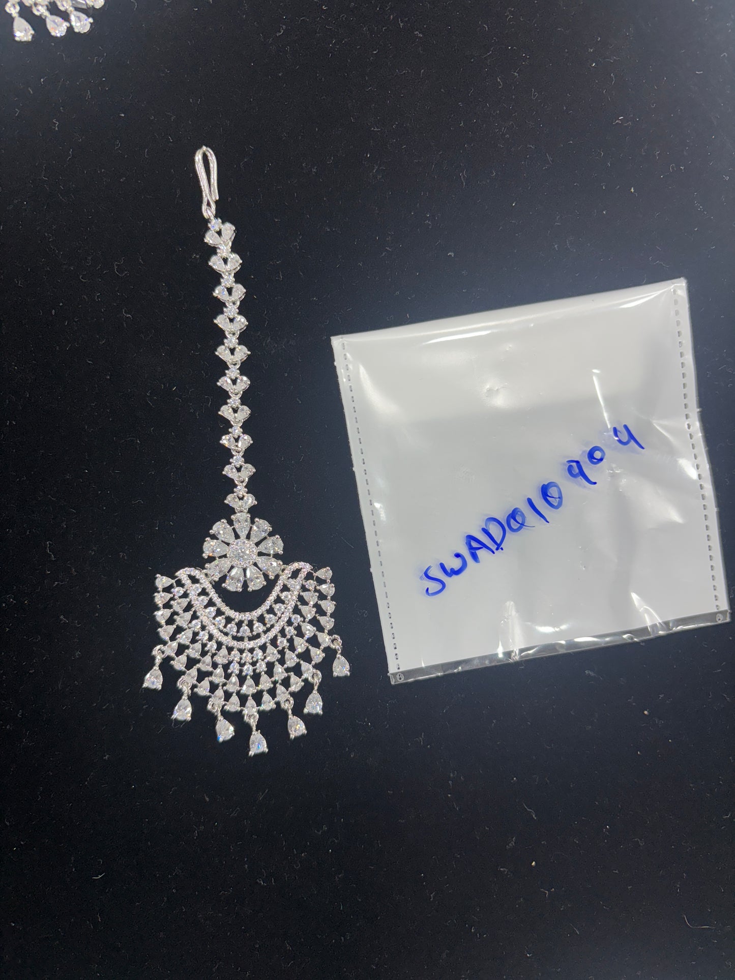 DIAMOND MAANG TIKA