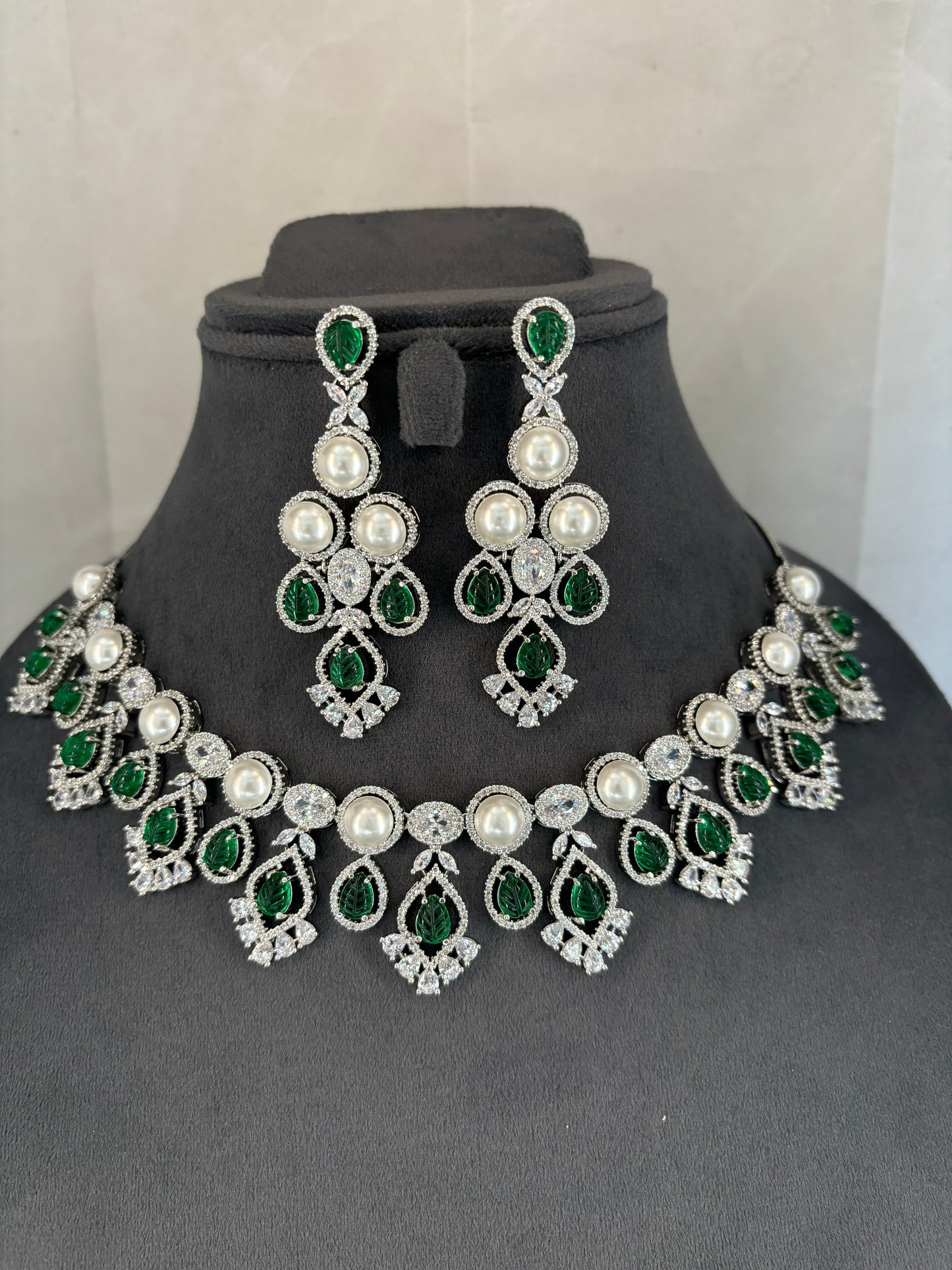 Green Royal Necklace Set
