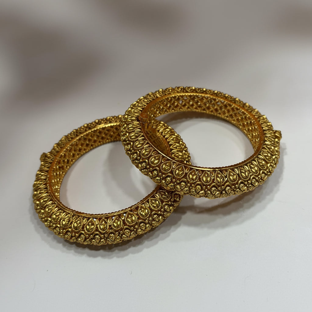Lustrous Heirloom Bangles