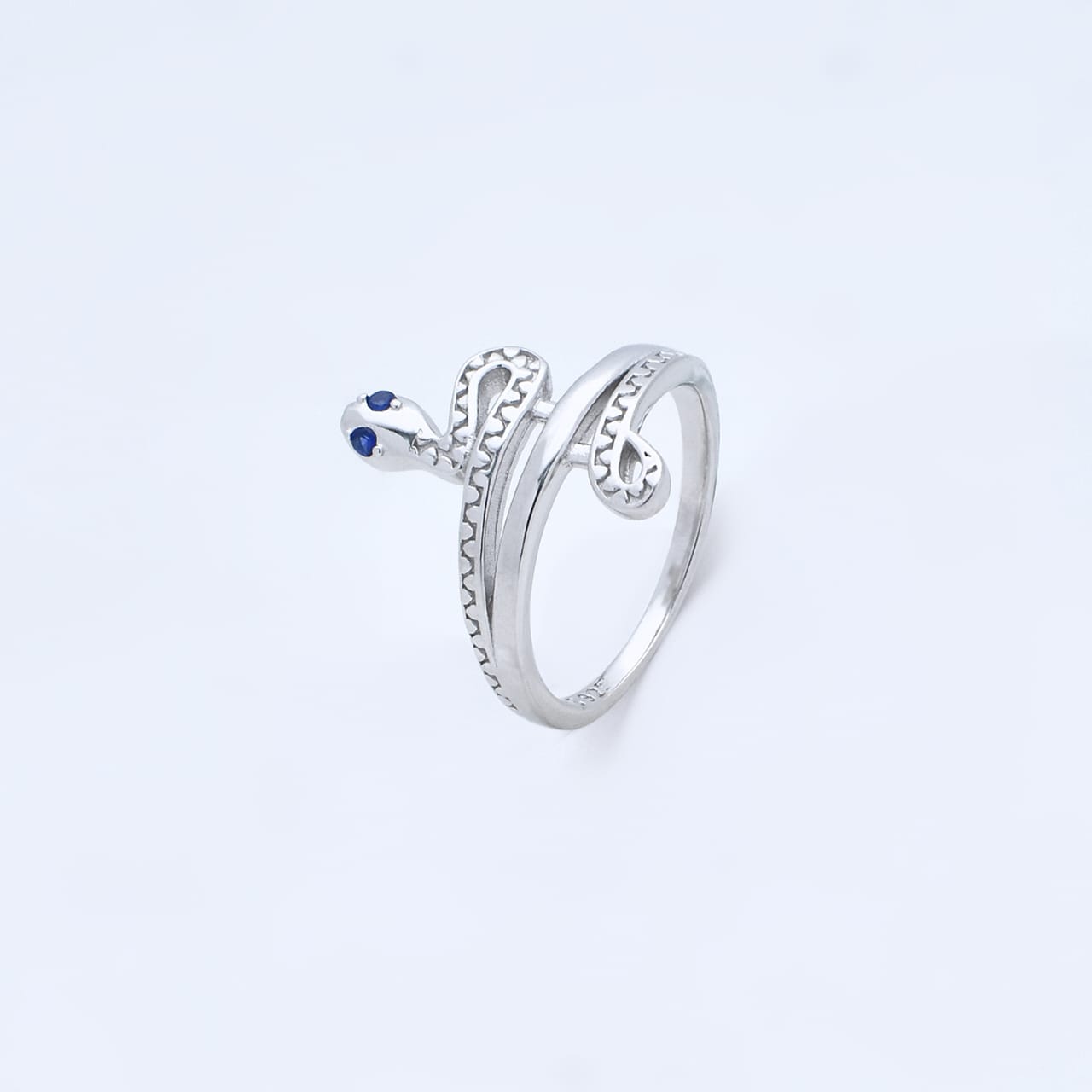 Naga Blue Eye 92.5 Sterling Silver Ring