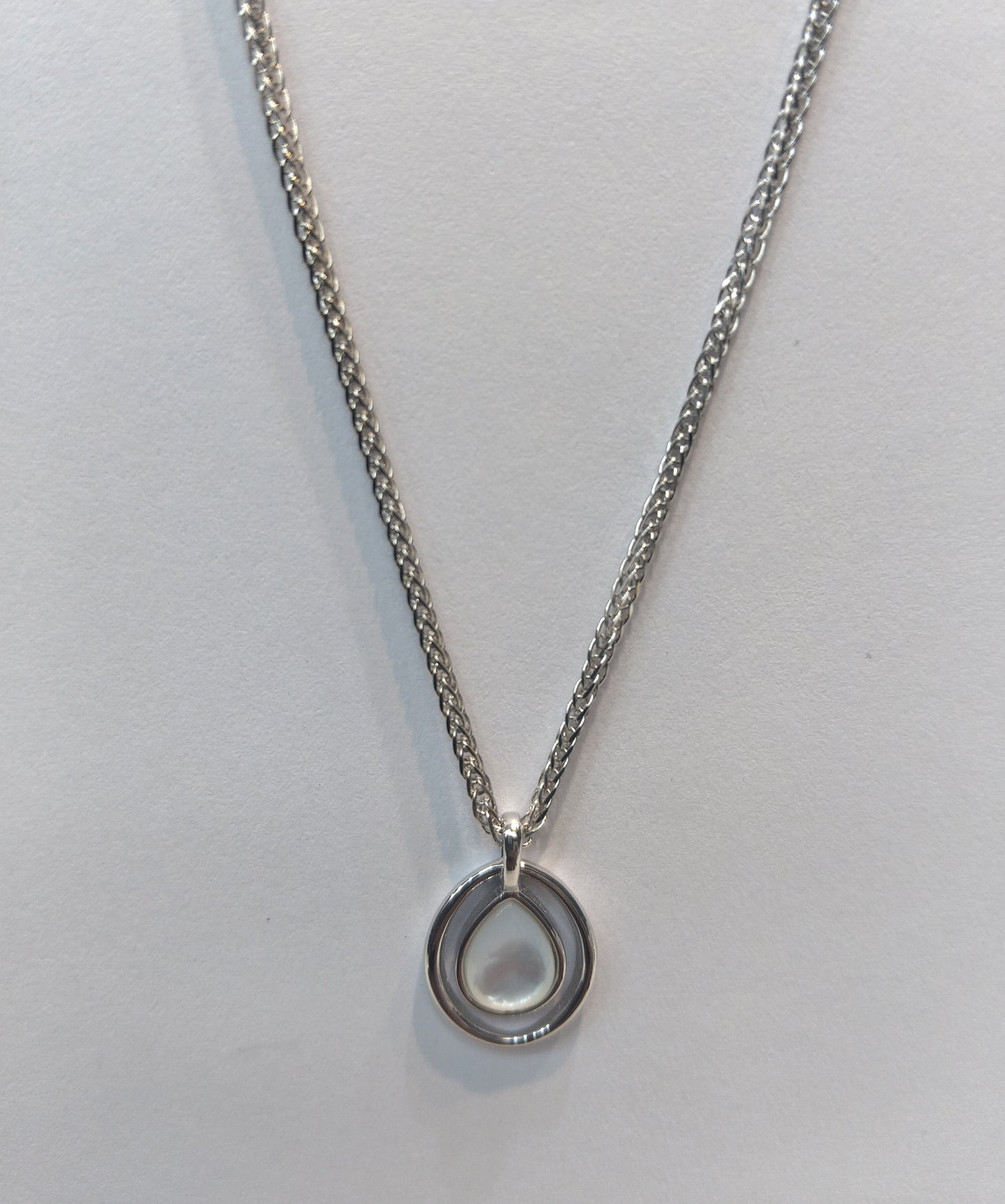 HaloDrop Mother of Pearl 92.5 Silver Chain Pendant