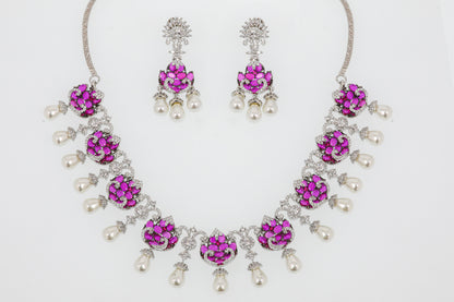 DIAMOND NECKLACE SET