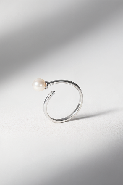 Minimal Pearl 92.5 Sterling Silver Ring