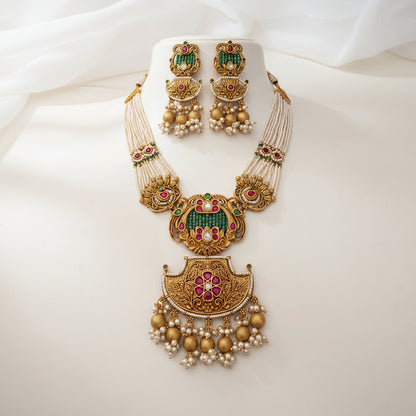 Heritage Necklace Set