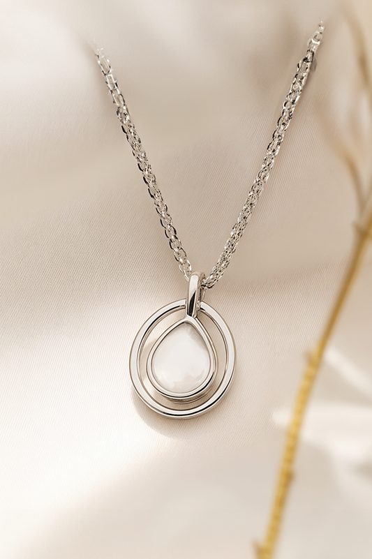 HaloDrop Mother of Pearl 92.5 Silver Chain Pendant
