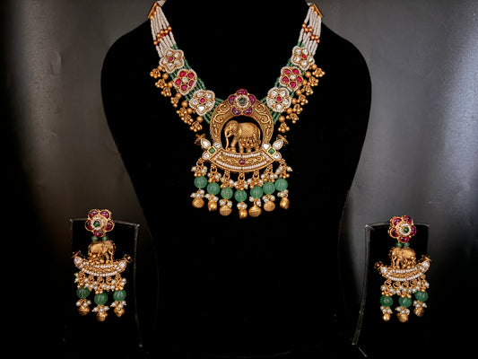 Heritage Necklace Set