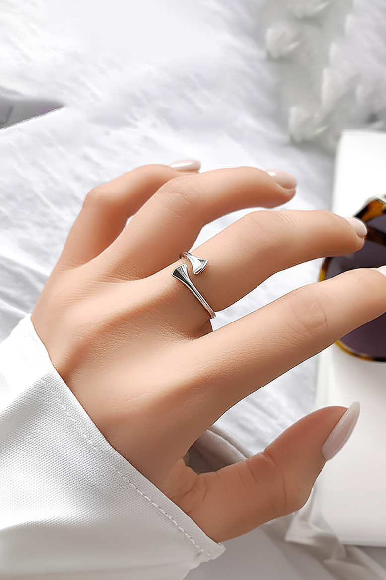 ArrowFlow Minimal Adjustable 92.5 Sterling Silver Ring