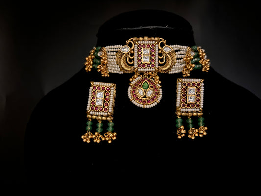 Heritage Necklace Set