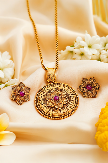 Regal Lotus Gold Necklace Set