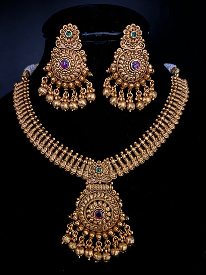 Ornate Antique Necklace Set