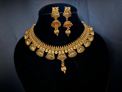 Radiant Antique Necklace Set