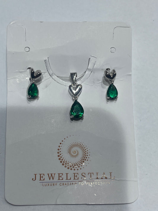silver chain pendent