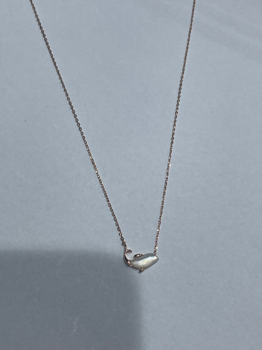 silver chain pendent