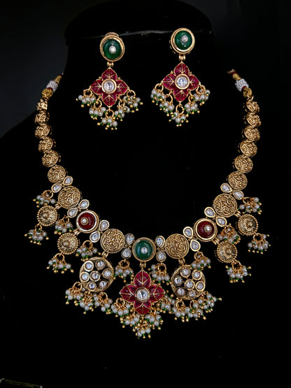 Stunning Antique Necklace Set