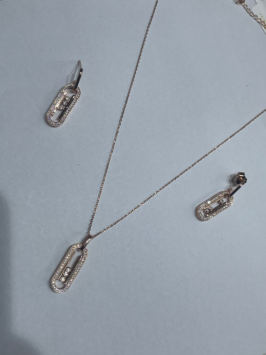 silver chain pendent