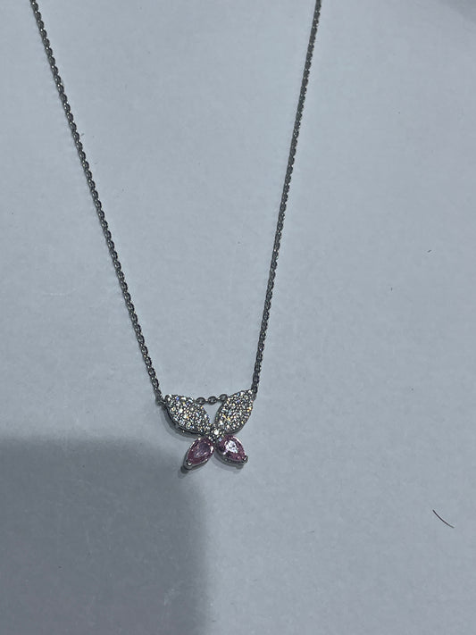 silver chain pendent