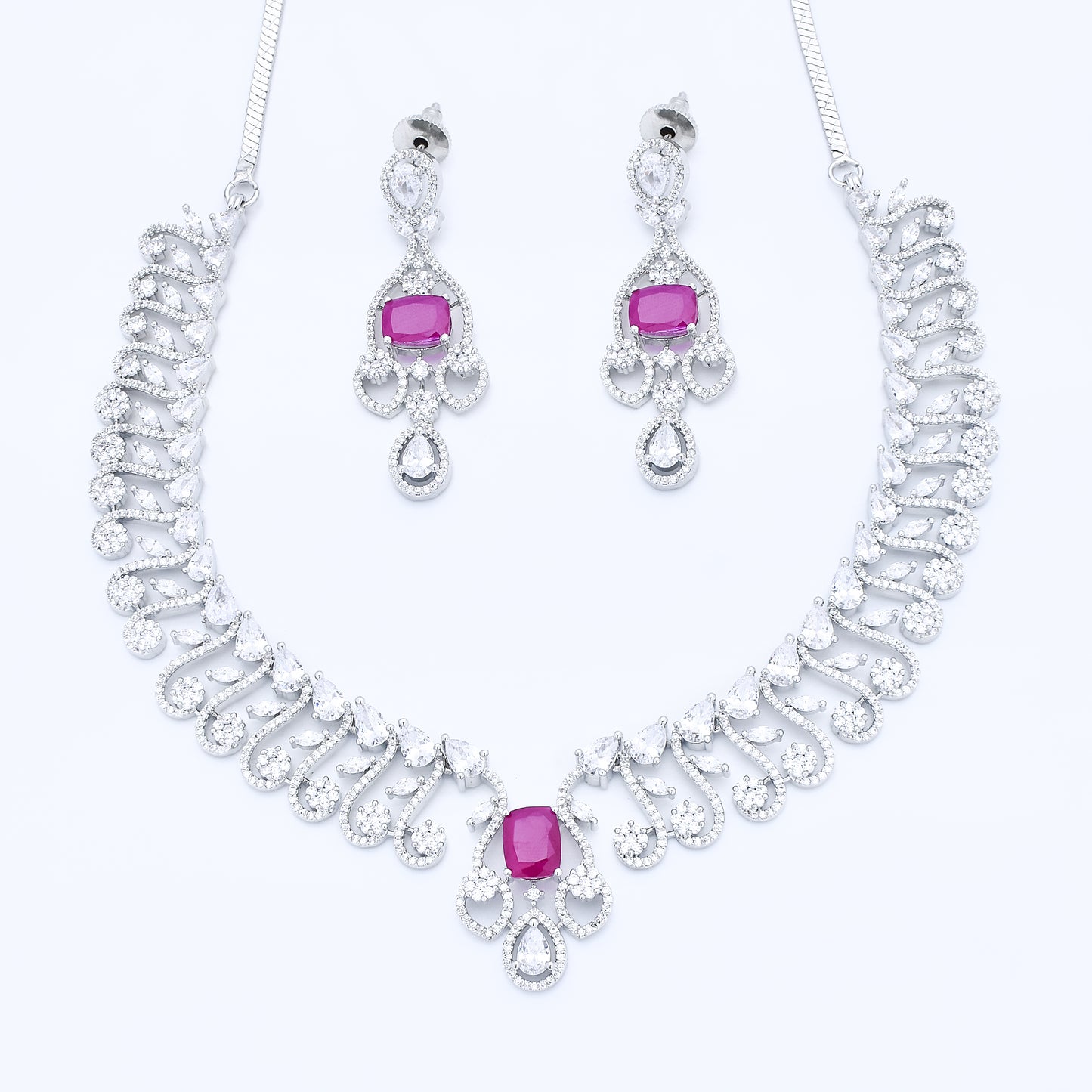 DIAMOND NECKLACE SET