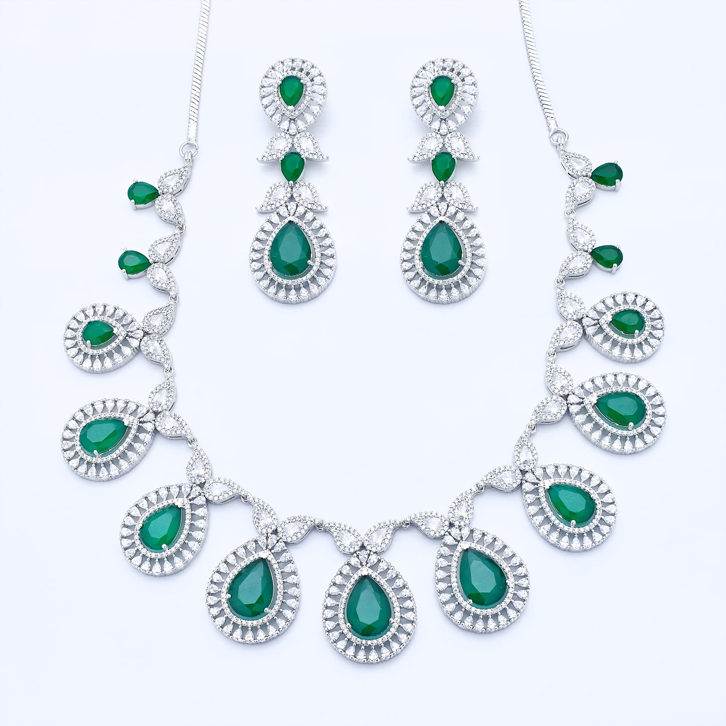 DIAMOND NECKLACE SET