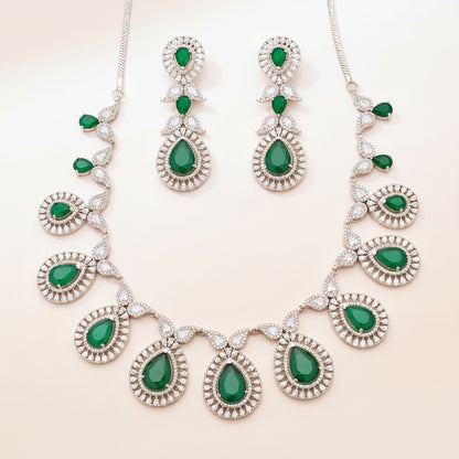 DIAMOND NECKLACE SET