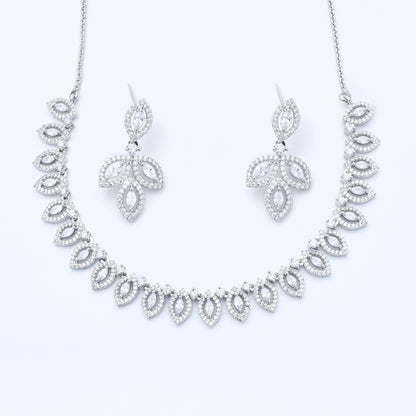 DIAMOND NECKLACE SET