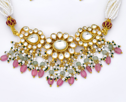 Regal Splendor Kundan Jewelry Set